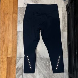 Women’s Navy Crop Leggings with Reflective Dots and Pockets
